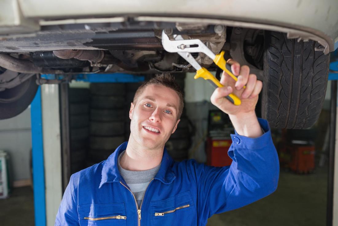 This is a picture of a ​mobile auto repair​.